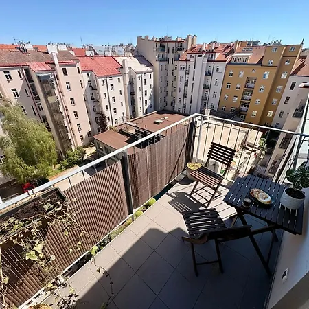 Stylovy Penthouse S Balkonem Blizko Centra * Praag
