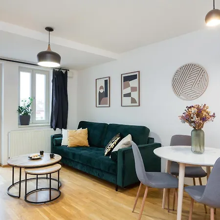 Апартаменты Stylovy Penthouse S Balkonem Blizko Centra