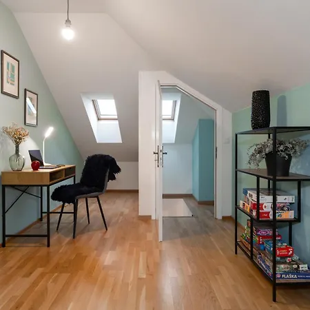 Апартаменты Stylovy Penthouse S Balkonem Blizko Centra *