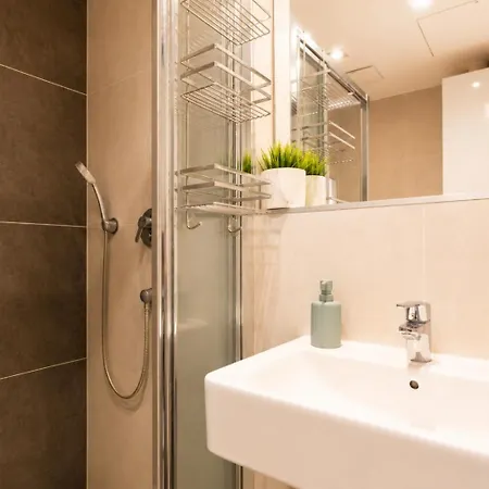 Stylový Penthouse U Pražského Parku A Centra S Ac Apartamento *