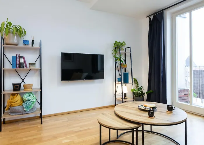 Stylovy Penthouse U Prazskeho Parku A Centra *